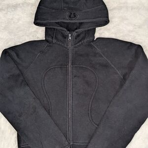 Women's Black Aritzia Hooded sweatshirt - Size Small